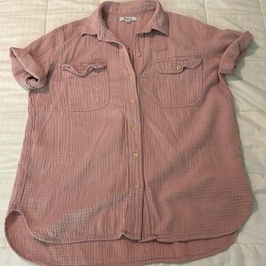 Madewell pink gauze short sleeve camp shirt. Size S